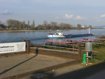 Foto: Die kleine Kneipe - am Eicher See